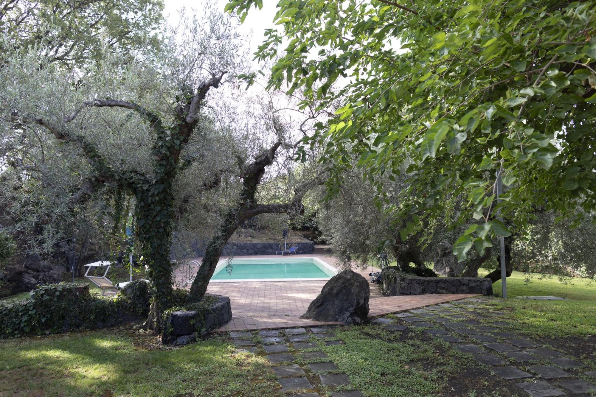 Villa Hephaestus Etna - With Private Pool Ragalna Exteriör bild